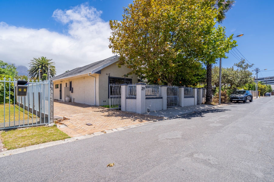 3 Bedroom Property for Sale in Rondebosch Park Estate Western Cape